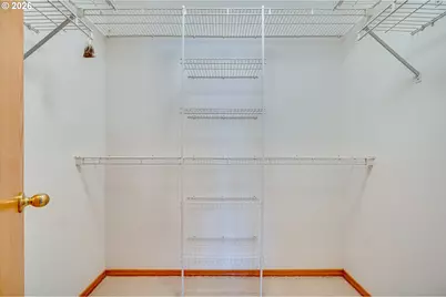 13801 NW 10th Ct #B8, Vancouver, WA 98685 - Photo 11