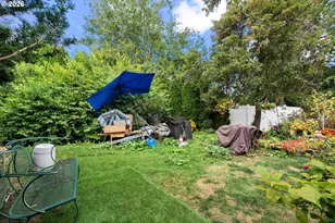 9107 N Van Houten Ave, Portland, OR 97203 - Photo 27