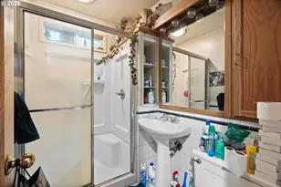 9107 N Van Houten Ave, Portland, OR 97203 - Photo 19