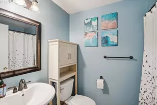 17511 SE Scrutton Ln, Milwaukie, OR 97267 - Photo 17