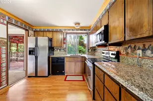 17100 SW Sugar Plum Ct, Beaverton, OR 97007 - Photo 11
