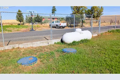 216 Solar St, Helix, OR 97835 - Photo 33