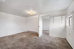 860 Burton St, Harrisburg, OR 97446 - Photo 3