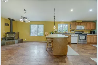 777 Deer Valley Ln, Cottage Grove, OR 97424 - Photo 7