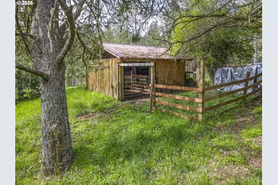 777 Deer Valley Ln, Cottage Grove, OR 97424 - Photo 45