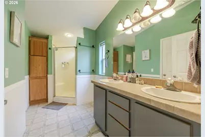 777 Deer Valley Ln, Cottage Grove, OR 97424 - Photo 17