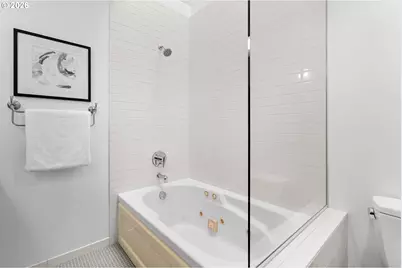 245 SW Meade St #C6, Portland, OR 97201 - Photo 21