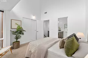 245 SW Meade St, Portland, OR 97201 - Photo 19
