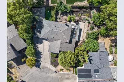 2065 NW Overton Ct, Beaverton, OR 97006 - Photo 31