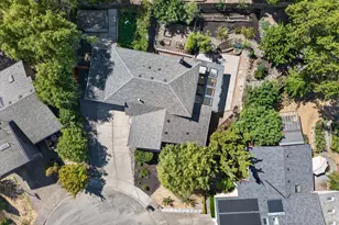 2065 NW Overton Ct, Beaverton, OR 97006 - Photo 31