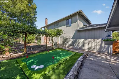 2065 NW Overton Ct, Beaverton, OR 97006 - Photo 29
