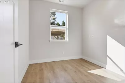 19822 SW Gannon Ln, Beaverton, OR 97007 - Photo 17