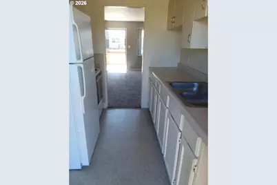 8309 8315 N Dwight Ave, Portland, OR 97203 - Photo 3