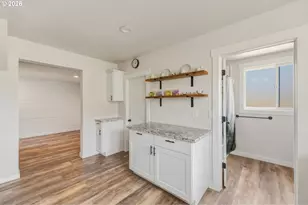 112 S Gold St, Centralia, WA 98531 - Photo 9