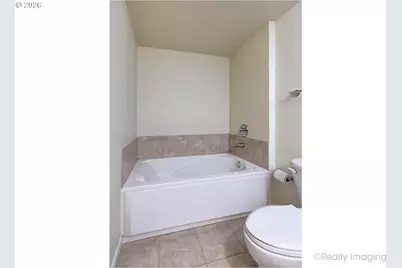 1620 NE Broadway St #228, Portland, OR 97232 - Photo 21