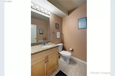 1620 NE Broadway St #228, Portland, OR 97232 - Photo 23