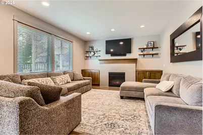 8326 SW Oak St, Portland, OR 97223 - Photo 3