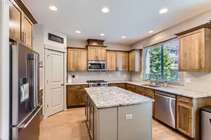 8326 SW Oak St, Portland, OR 97223 - Photo 7