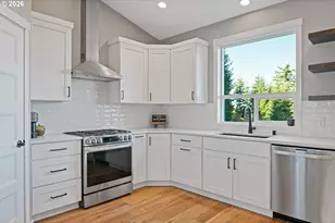 250 Red Rock Dr, Castle Rock, WA 98611 - Photo 7