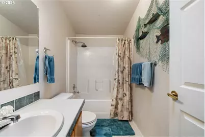 370 SE Anchor Ave, Depoe Bay, OR 97341 - Photo 33