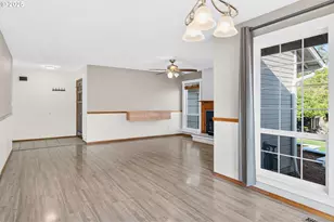 2264 NW Watters St, Roseburg, OR 97471 - Photo 9