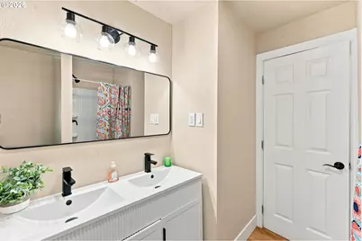 211 Sherman St, Amity, OR 97101 - Photo 33