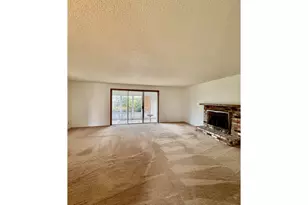 948 V St, Springfield, OR 97477 - Photo 9