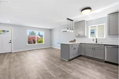 229 19th Ave, Longview, WA 98632 - Photo 5