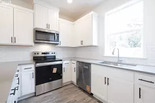 14722 SE Powell Blvd, Portland, OR 97236 - Photo 7