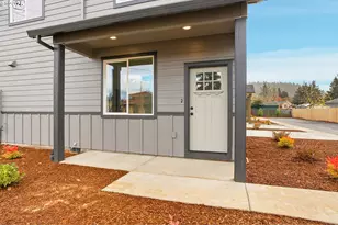 14722 SE Powell Blvd, Portland, OR 97236 - Photo 3