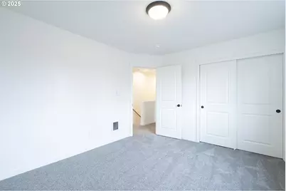 14722 SE Powell Blvd, Portland, OR 97236 - Photo 15