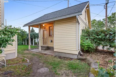 806 Main Ave, La Grande, OR 97850 - Photo 41