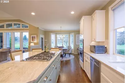 4640 NW Brassie Pl, Portland, OR 97229 - Photo 19