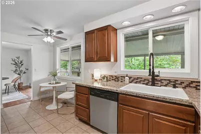992 S End Rd, Oregon City, OR 97045 - Photo 11
