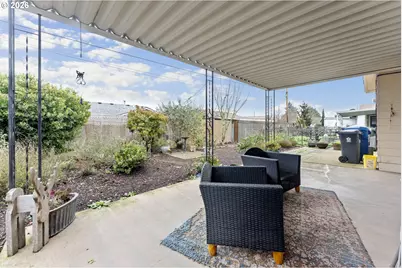 1760 Vanderbeck Ln, Woodburn, OR 97071 - Photo 17