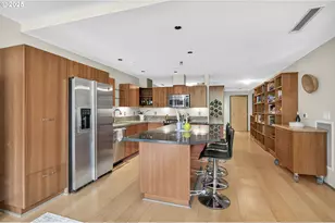 1221 SW 10th Ave, Portland, OR 97205 - Photo 13