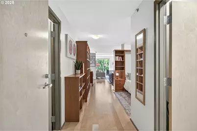 1221 SW 10th Ave #306, Portland, OR 97205 - Photo 3
