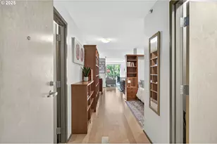 1221 SW 10th Ave, Portland, OR 97205 - Photo 3