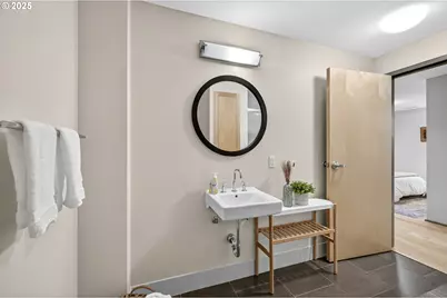 1221 SW 10th Ave #306, Portland, OR 97205 - Photo 31