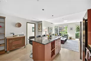 1221 SW 10th Ave, Portland, OR 97205 - Photo 17