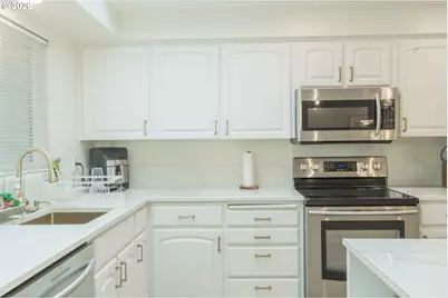 13100 SW Butner Ct, Beaverton, OR 97005 - Photo 7