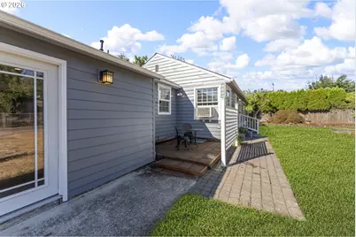 2360 NE Cleveland Ave, Gresham, OR 97030 - Photo 7