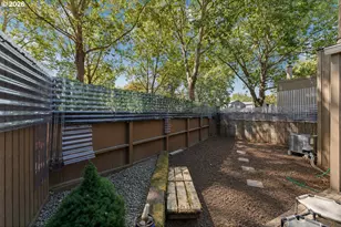 17660 NW Shorewood Dr, Beaverton, OR 97006 - Photo 27