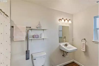 2645 Evergreen Ct NE, Salem, OR 97301 - Photo 25