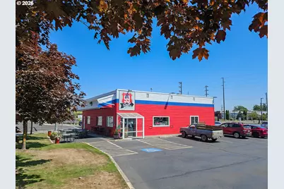 230 N 3rd St, Harrisburg, OR 97446 - Photo 11