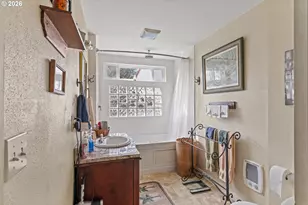 1150 W 8th St, Coquille, OR 97423 - Photo 29