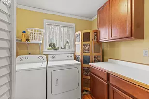 1150 W 8th St, Coquille, OR 97423 - Photo 21