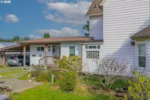 1150 W 8th St, Coquille, OR 97423 - Photo 3