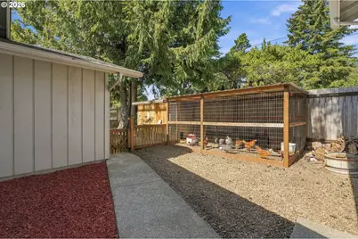 2265 24th St, Florence, OR 97439 - Photo 37