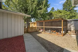 2265 24th St, Florence, OR 97439 - Photo 37